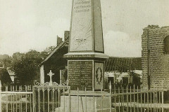 monument-aux-morts-vaire-1