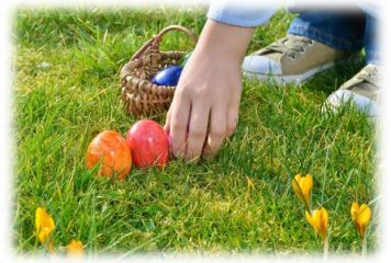 Chasse aux oeufs de Pâques sous le soleil !